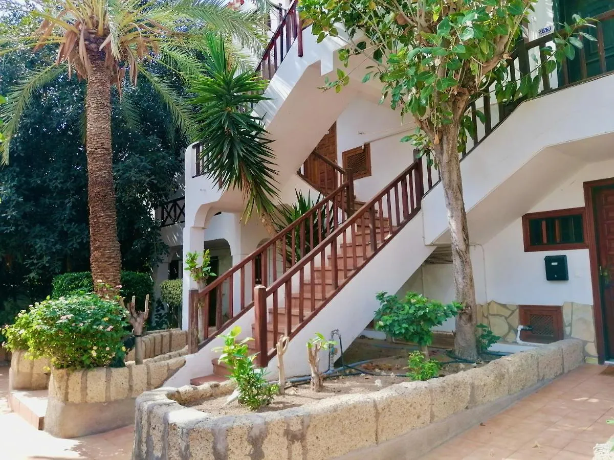 דירות פלאייה דה לאס אמריקס A Bed In Wonderland